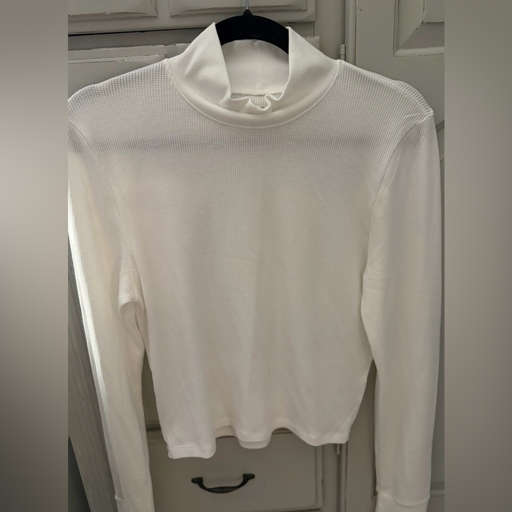 American Eagle Outfitters White Long Sleeve Top